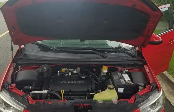 
								Chevrolet Sonic LT full									