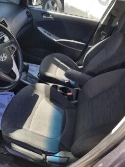 
										Hyundai Accent full									
