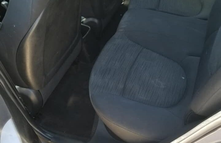 
								Hyundai Accent full									