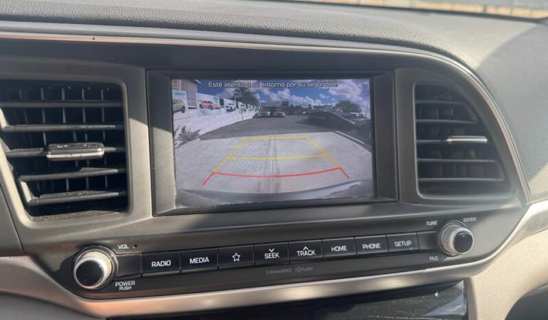 
								Hyundai Elantra full									