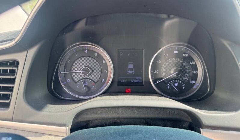 
								Hyundai Elantra full									