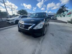 
										Nissan Versa 2017 full									
