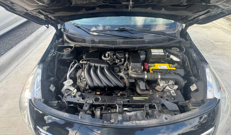 
								Nissan Versa 2017 full									