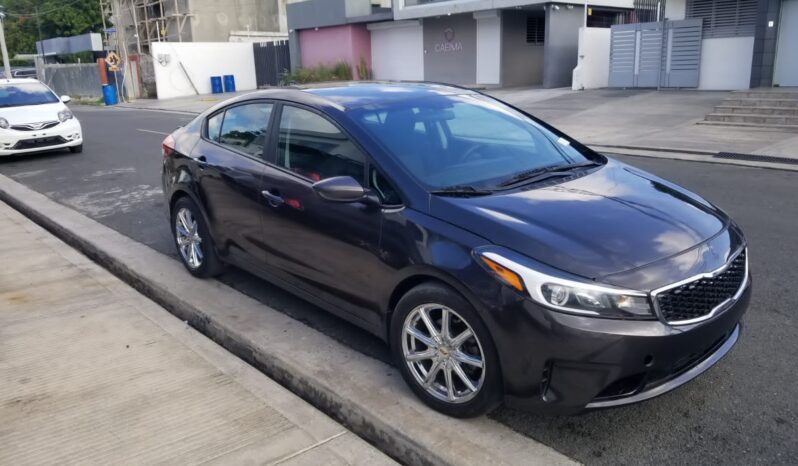 
								Kia Forte 2017 full									