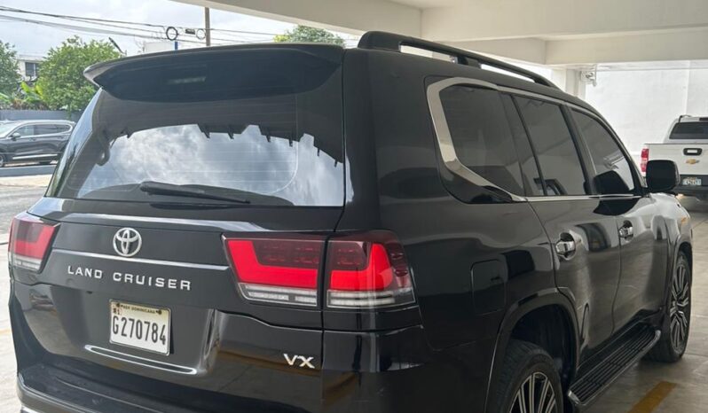 
								Toyota Land Cruiser VX full									