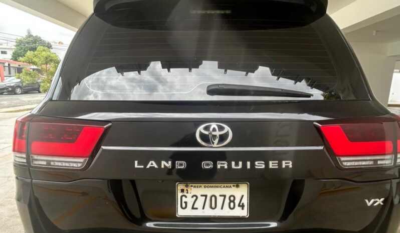 
								Toyota Land Cruiser VX full									